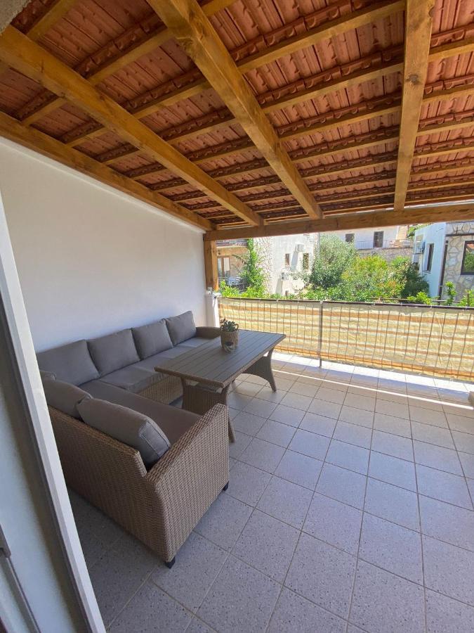 Bura Apartment Jelsa  Bagian luar foto